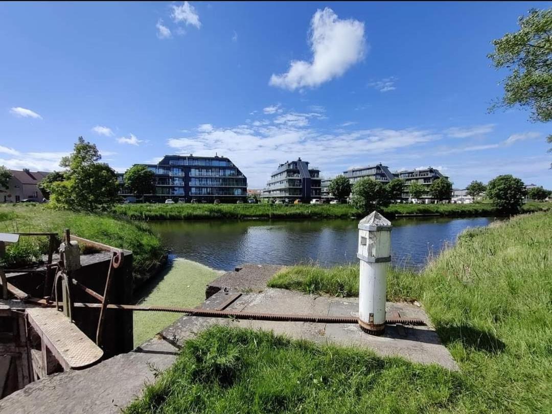 Apartment Waterfront